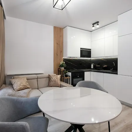 W Centrum, Wszystko Nowe, 550 M Do Piotrkowskiej Apartman *